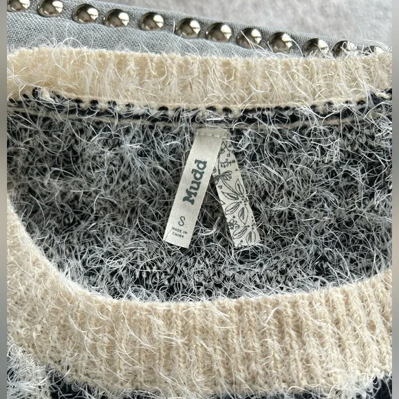 Mudd Soft Fuzzy Cheetah Animal Print Eyelash Knit Crew Neck Sweater Size S - Picture 6 of 12